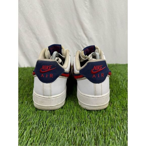 Size 9.5 - Nike Air Force 1 07 LV8 Chenille Swoosh White Navy Red Men’s - Picture 3 of 8